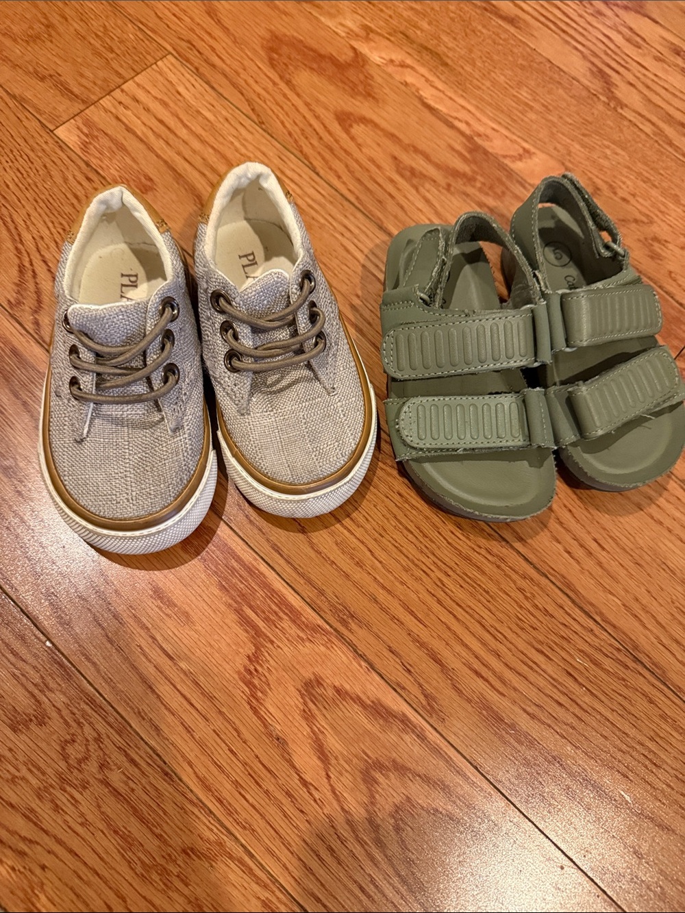 The Children's Place Beige Canvas Shoes & Olive Green Sandals